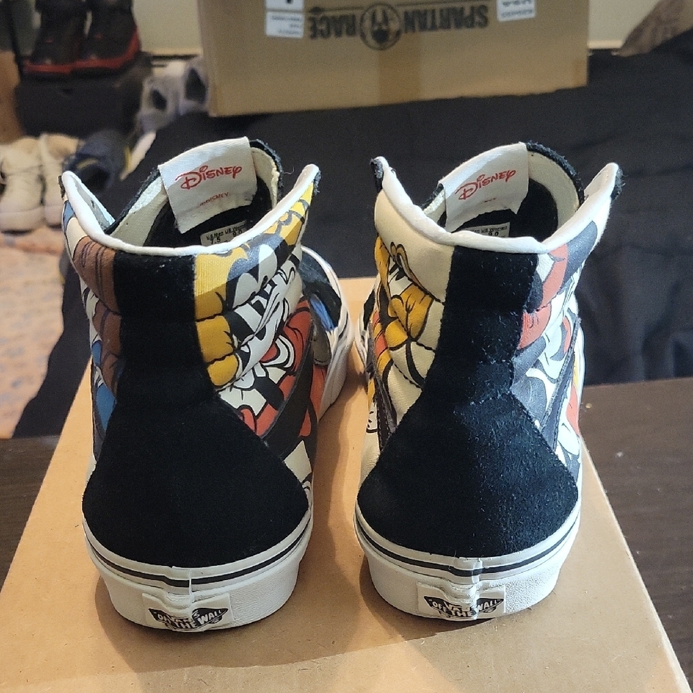 Vans Disney X Sk8-Hi "Mickey and Friends" (2018) Mens 7.5 Womens 9 EUC - Picture 5 of 10